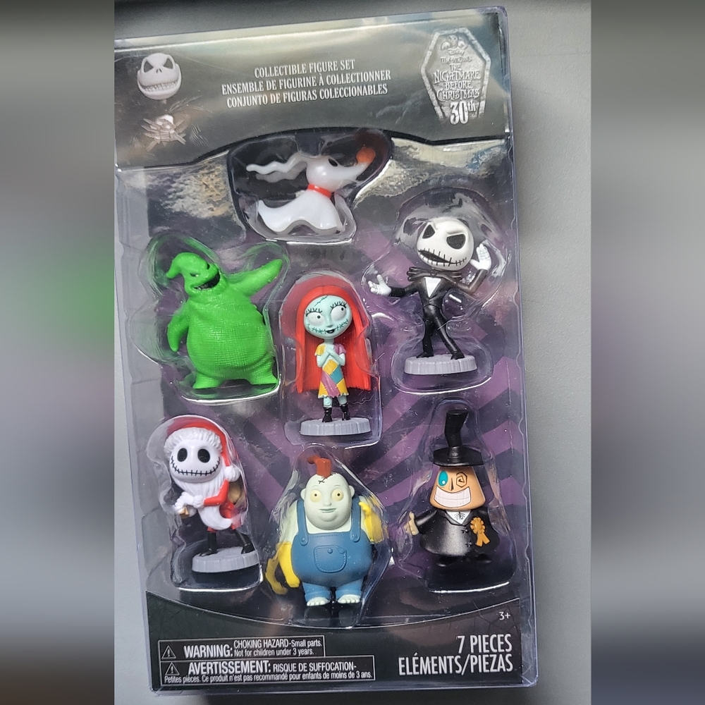 Collection figure